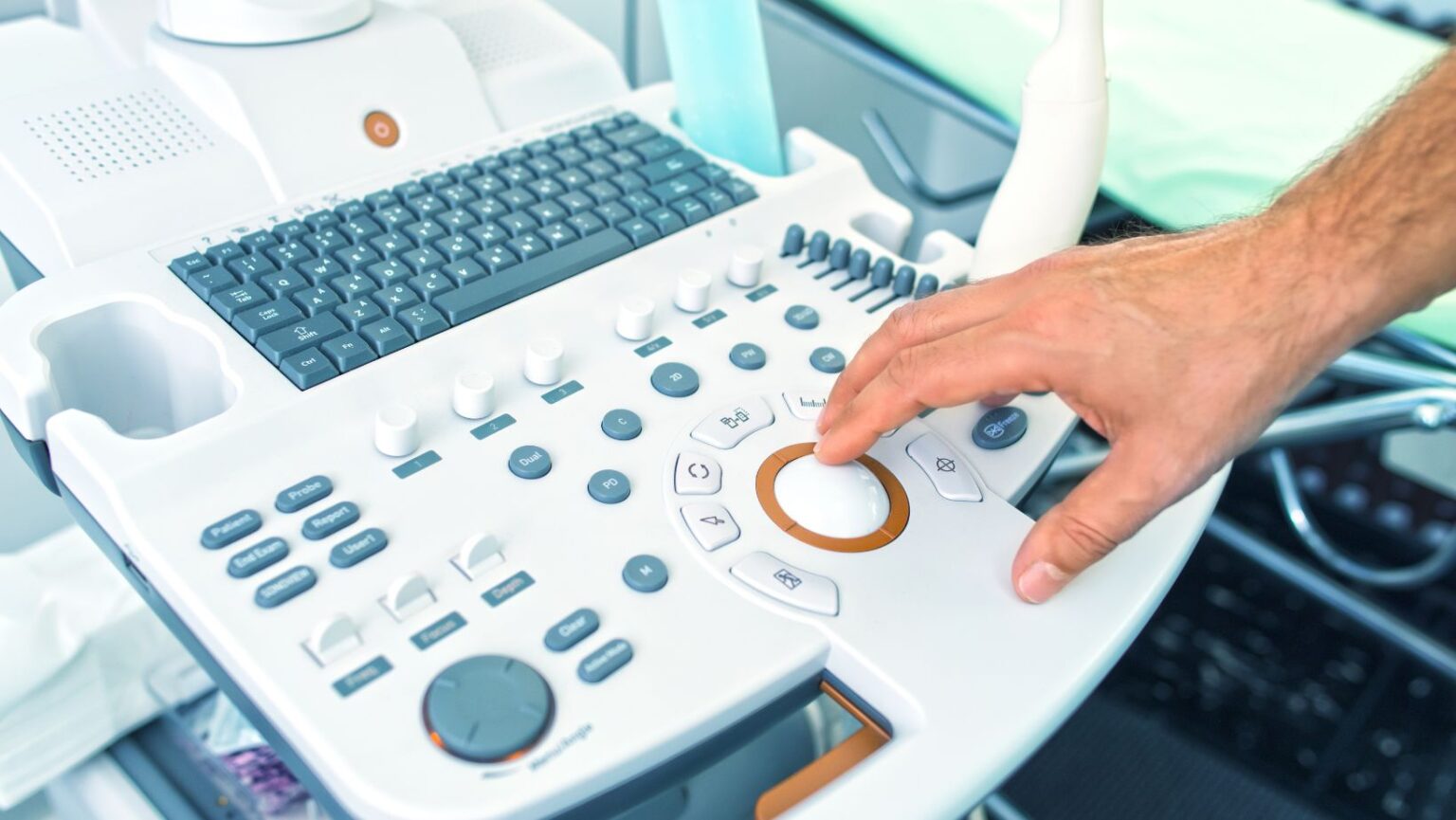 RTOS vs. Linux: Choosing the Right OS for Medical Devices - Techidemics